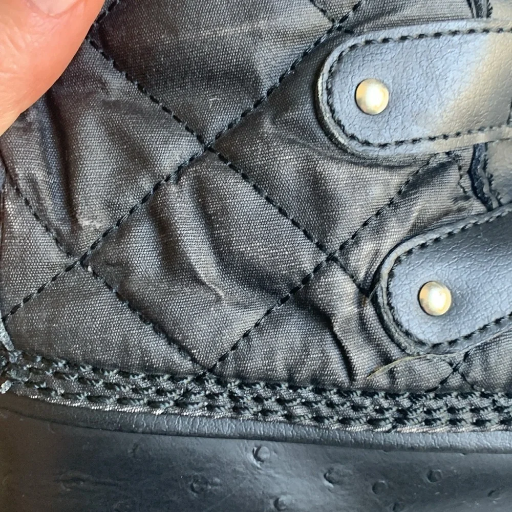 Sorel winter boots Black Fur Trim Waterproof Rubber with Quilted shaft size 8